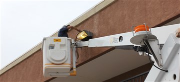 outdoor-building-security-wall-canopy-light-repair
